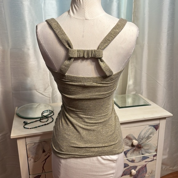 XOXO Ruched Top - Picture 5 of 11